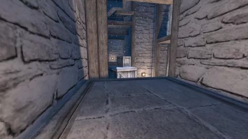 Unreal Tournament 99 First Person gameplay screenshot 1 of 10 - Map: CTF-BT-Surplus-LV.unr - Demo: 23c43849-b653-4e7e-9885-16e1bd697292.dem - Gameplay match