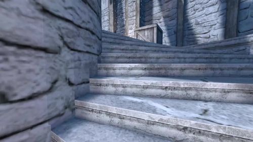 Unreal Tournament 99 First Person gameplay screenshot 5 of 10 - Map: CTF-BT-Surplus-LV.unr - Demo: 8b810f8d-d5cc-4982-ae51-b7bb8339c4ed.dem - Gameplay match